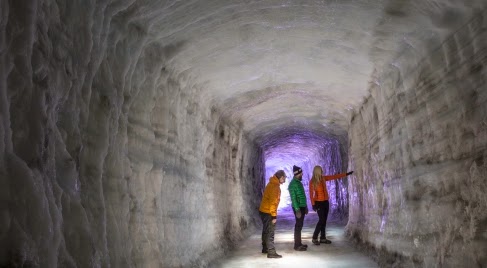 Icecave Tunnel Islande - Explorez le cœur d’un GLACIER